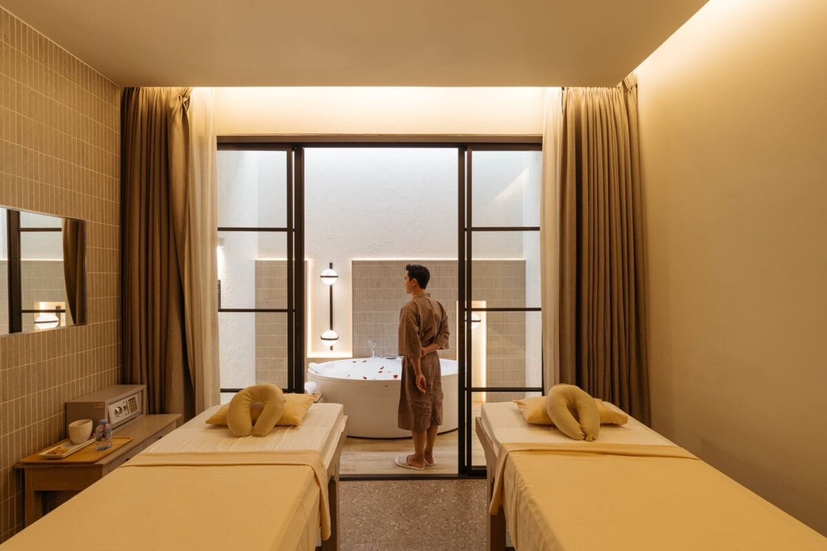 Relaxing private spa rooms with a jacuzzi at makkha health & spa in chiang mai