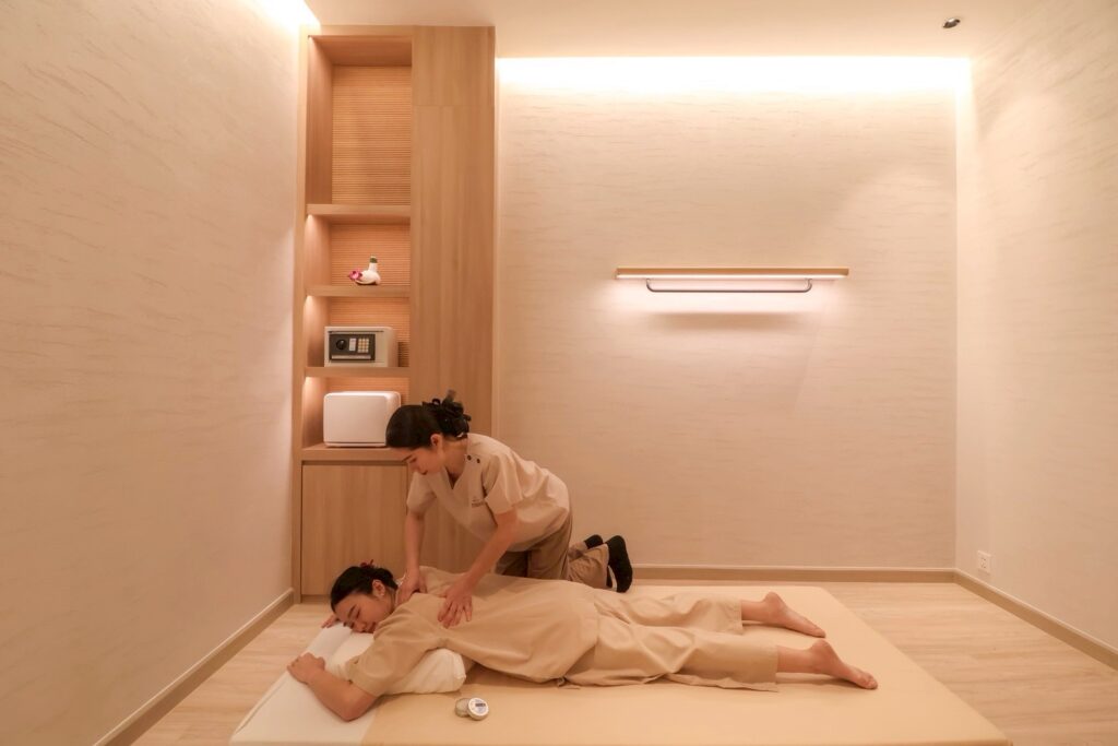 Relaxing massage at Makkha Spa in Chiang Mai, Thailand, offering therapeutic Thai massage and wellness treatments in a tranquil, modern spa environment.