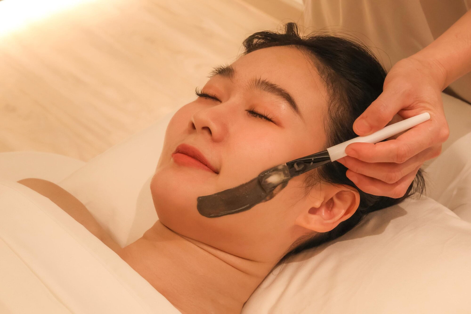 Read more about the article 5 Benefits of a Thai Facial Massage Treatment
