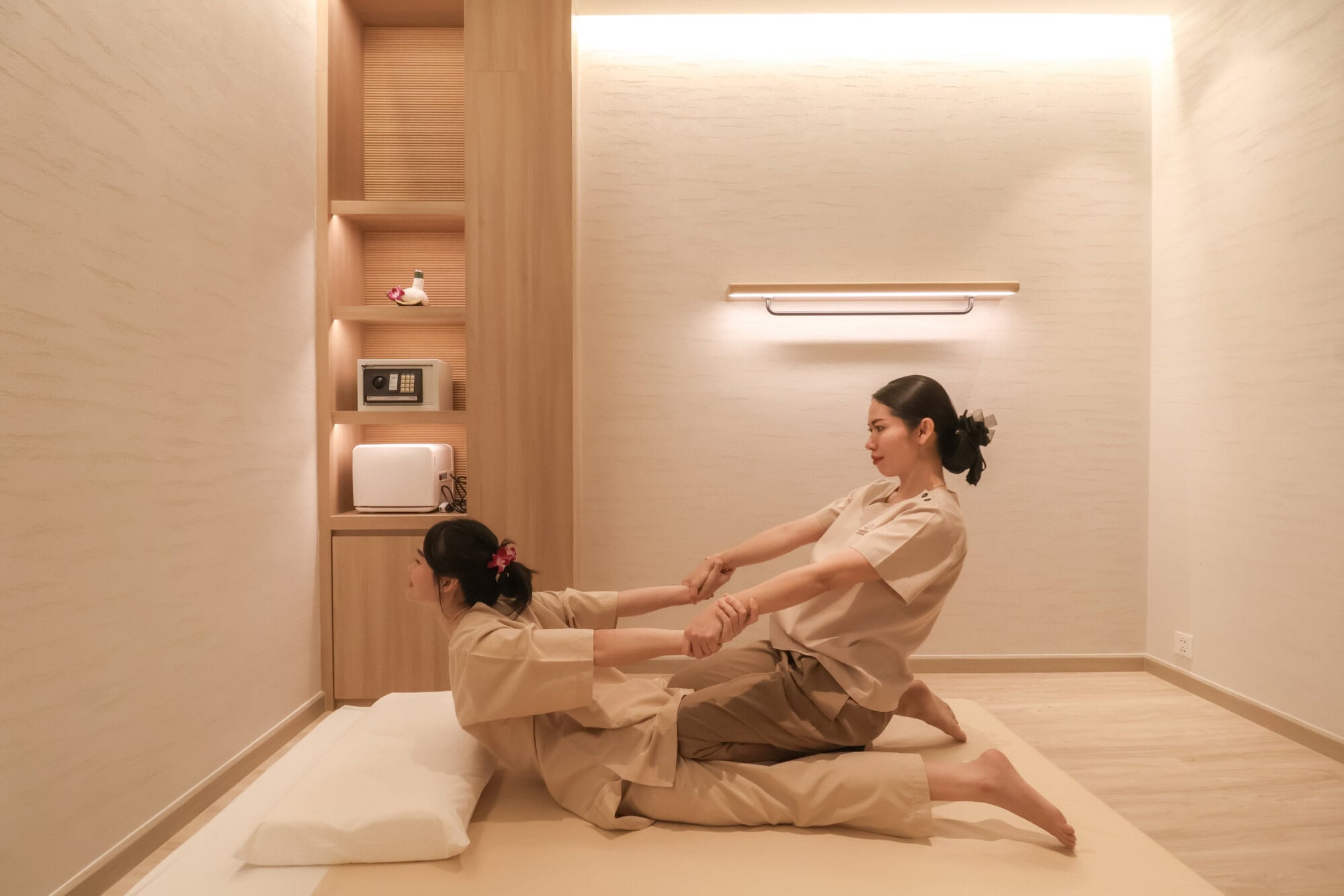 Read more about the article Thai Massage vs Deep Tissue: Which One Is Right for You?