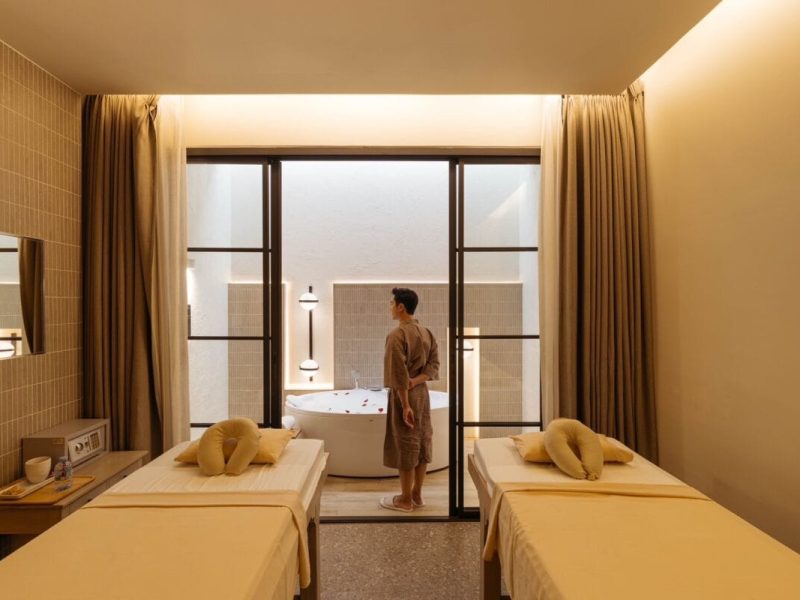 Relaxing private spa rooms with a jacuzzi at makkha health & spa in chiang mai