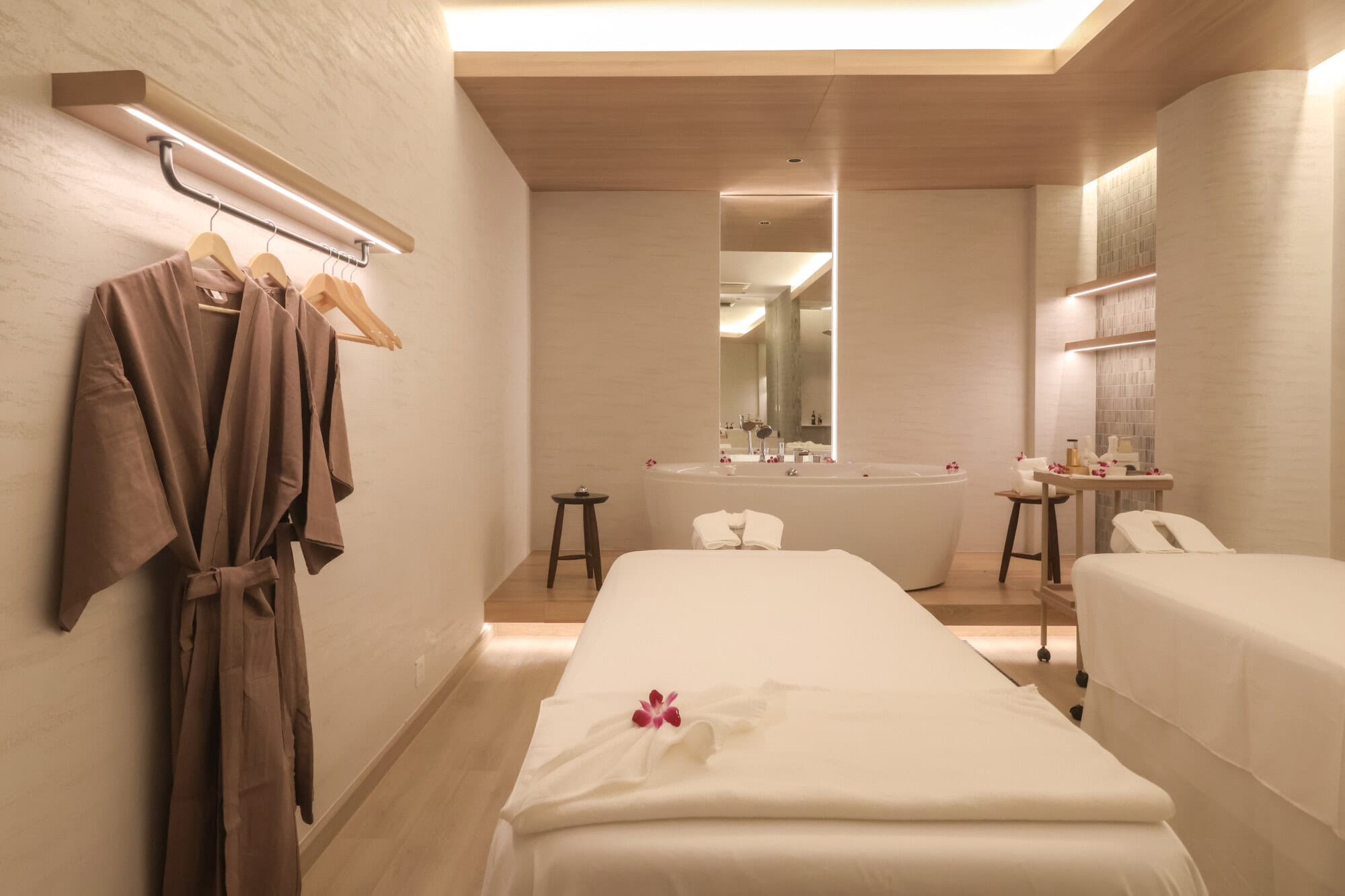 makkha spa heritage asok bangkok branch